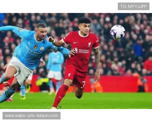 利物浦边路冲击力爆发，迪亚斯反扣变向连晃两人