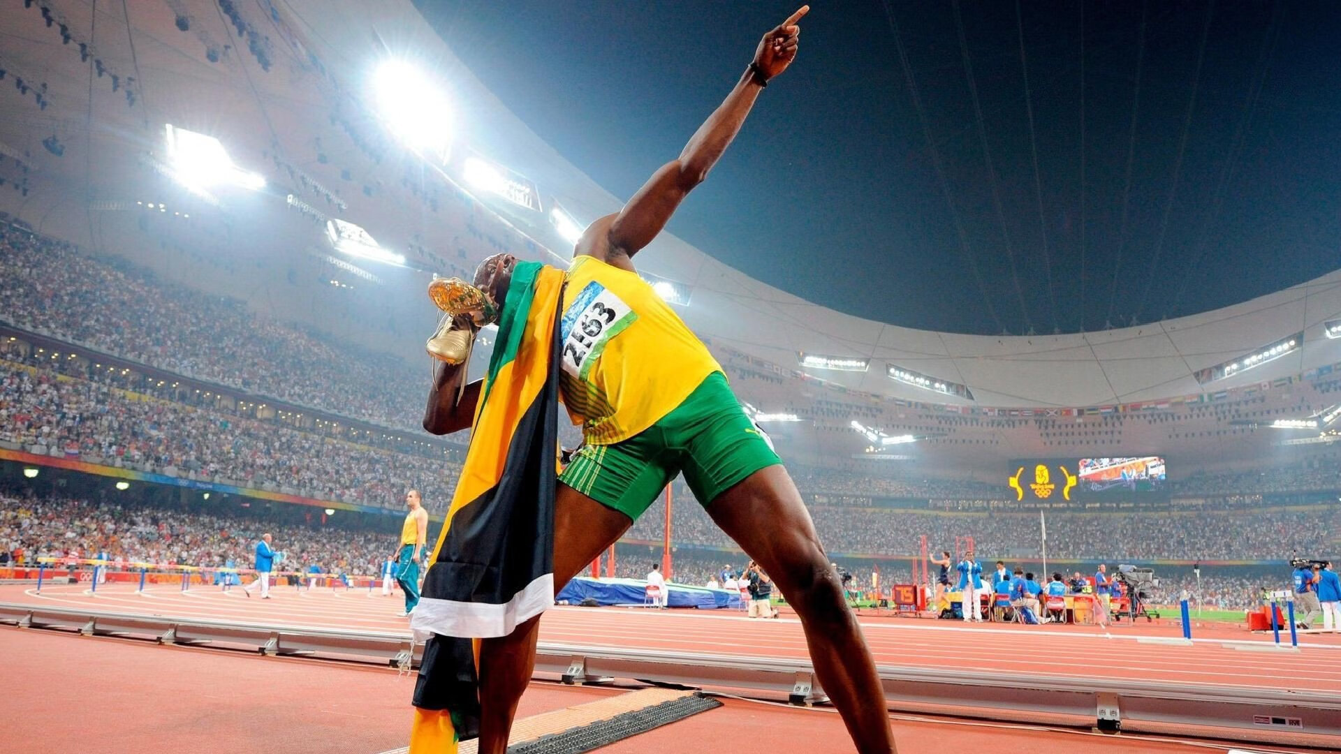 世界保龄球夜光联赛升级：互动玩法提升观赛参与感，保龄球国际赛事